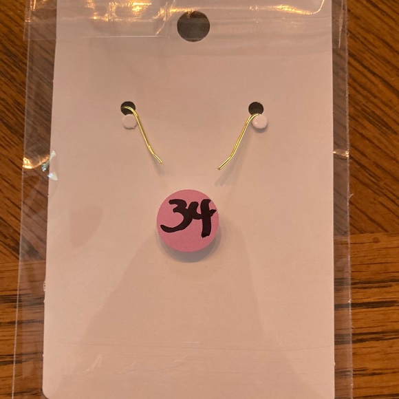 34      “Witch hat” earrings. - Picture 2 of 2